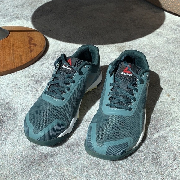 Reebok Workout 2.0 womens green sneakers size in 7 - Picture 1 of 7